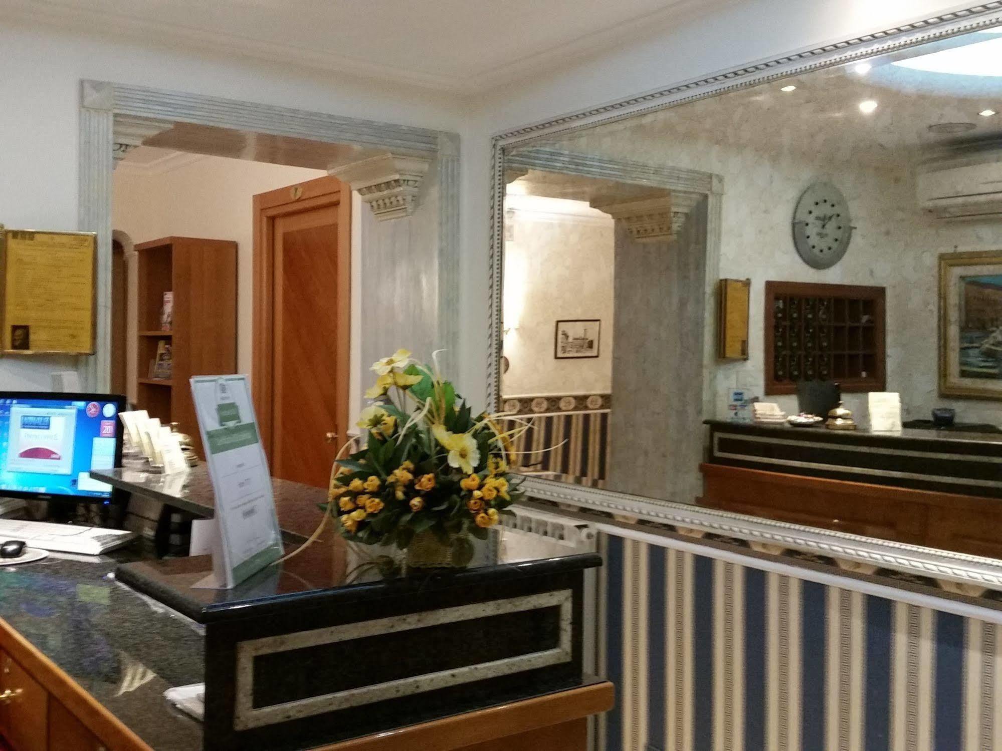 Hotel Teti 2*