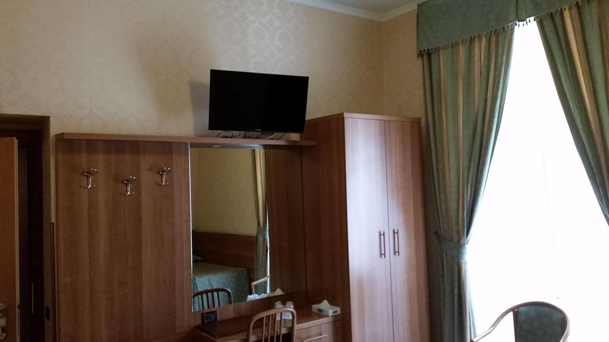 Hotel Teti 2*