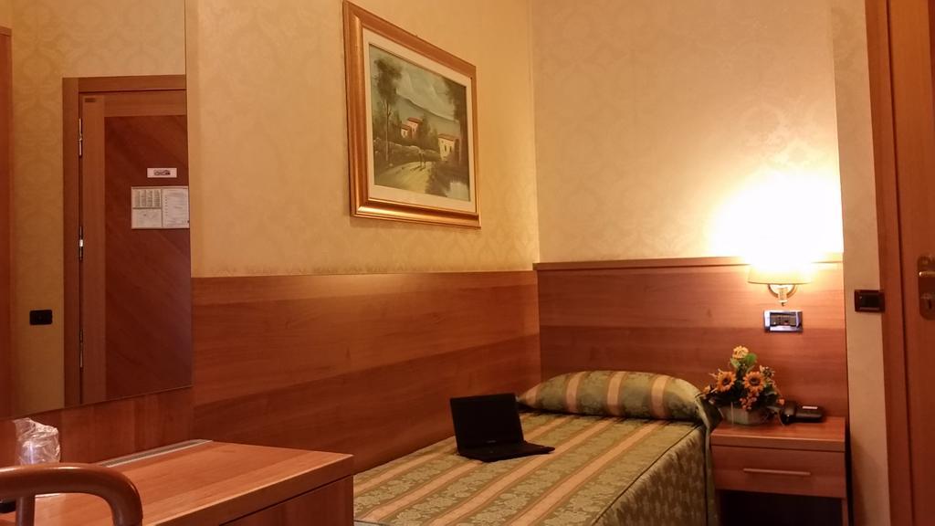 Teti Hotel 2*