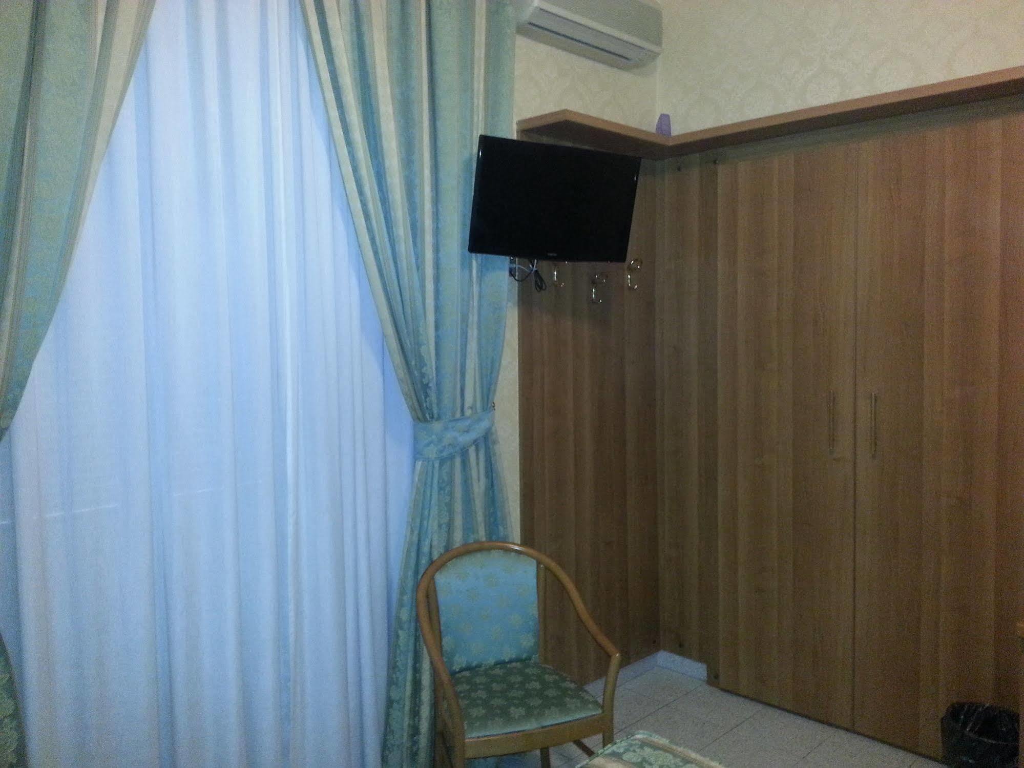 Teti Hotel 2*